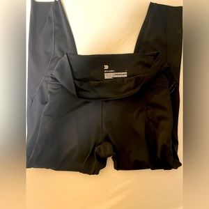 All in motion black leggings